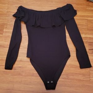 Abercrombie Ruffle Off shoulder bodysuit